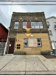 48 Bergen Avenue, #2C
