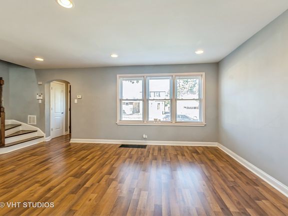 2nd image of 10829 S King Dr