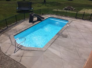 2111 Spring Ridge Ct, Charlestown, IN 47111