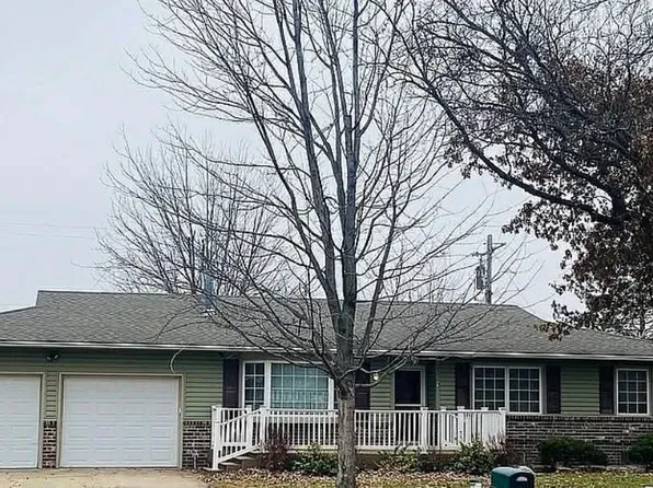 924 Boyd Ave, Newton, KS 67114