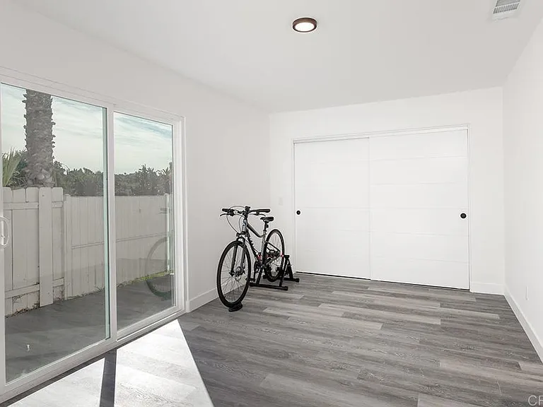 3647 Hazelhurst Pl — Photo 19