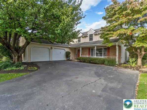 919 Hawthorn Rd, Allentown, PA 18103