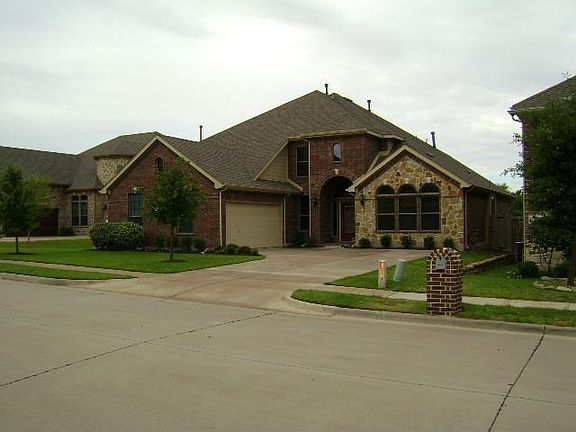 2nd image of 2325 Shoal Creek Ln