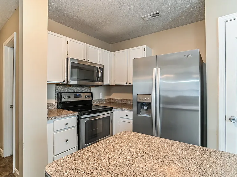11338 Northwoods Forest Dr — Photo 8