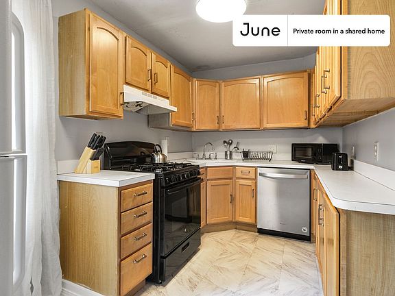 4th image of 12A Greylock Rd #B