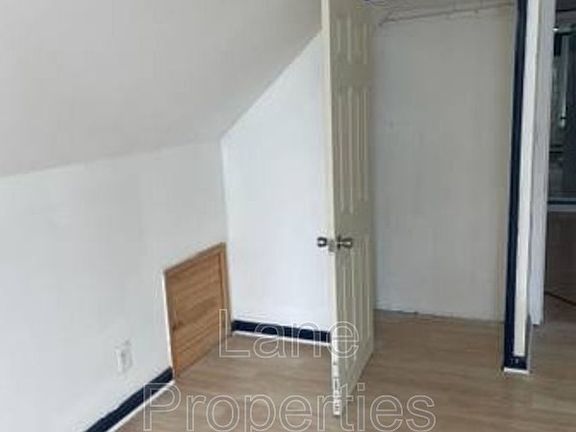 4th image of 131 Salem St Floor 3