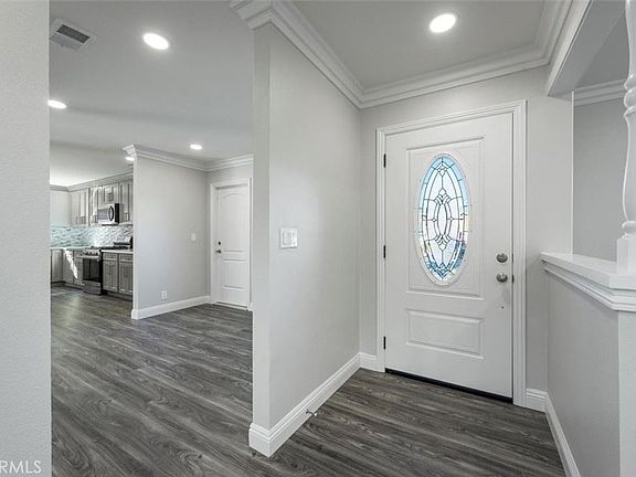 5th image of 5852 Karen Ave