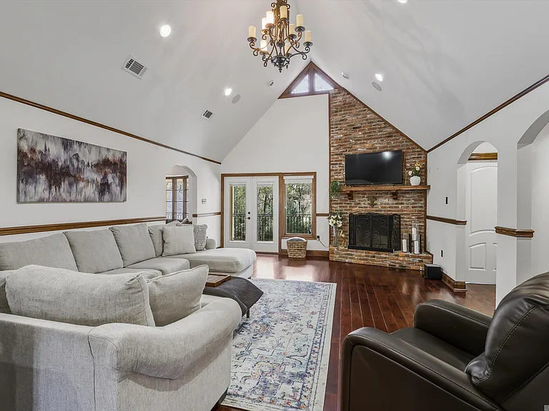 6414 Highland Rd — Photo 8