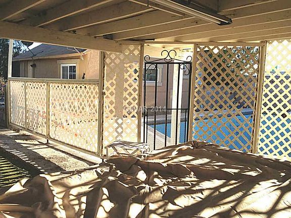 5th image of 320 Estella Ave