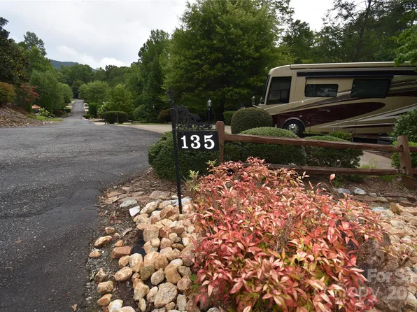 135 Cornell Cir Unit 29, Lake Lure, NC 28746
