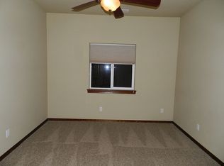 8712 W Bruneau Ave, Kennewick, WA 99336