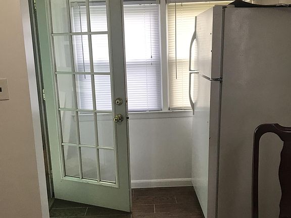 Kitchen leading to deck