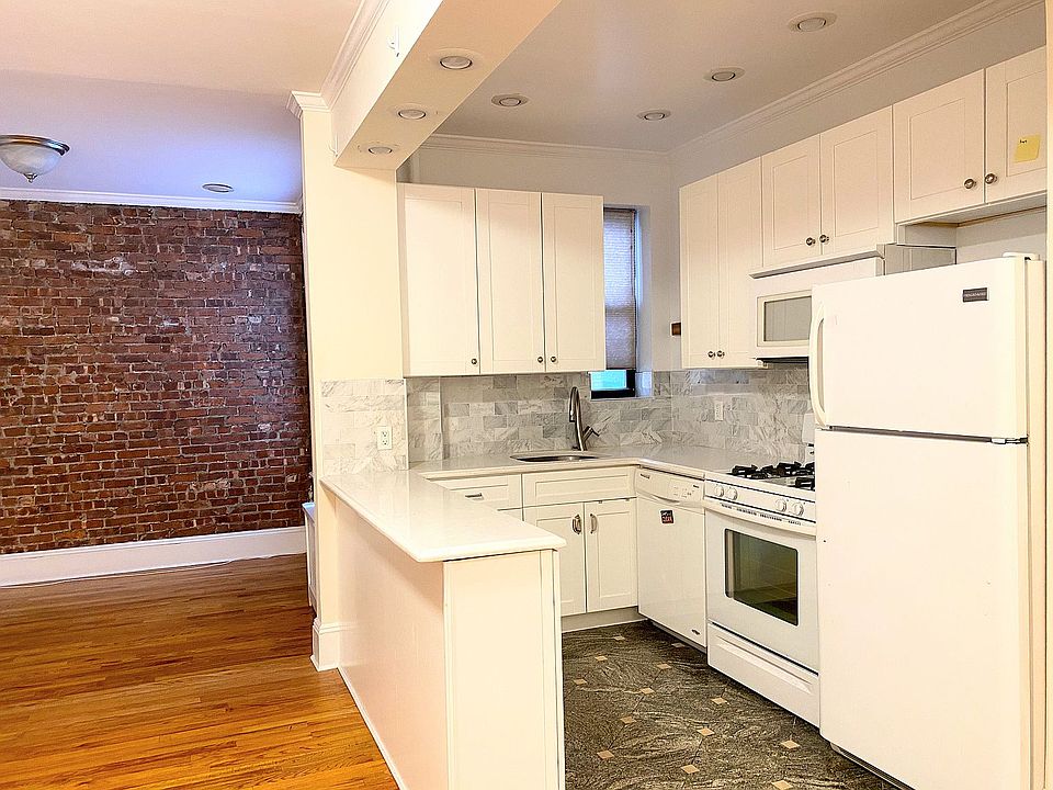 1st image of 1240 Park Ave APT 5B