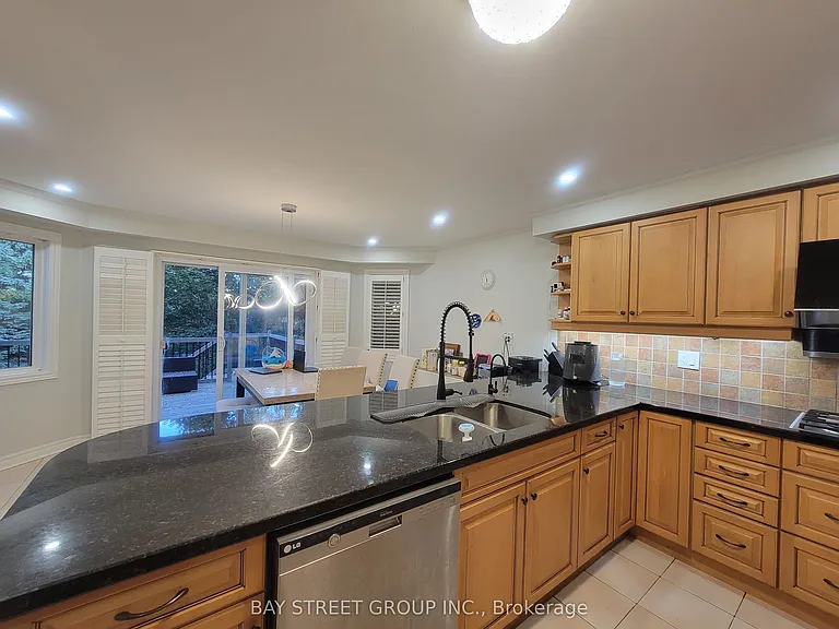 98 Brookeview Dr — Photo 22