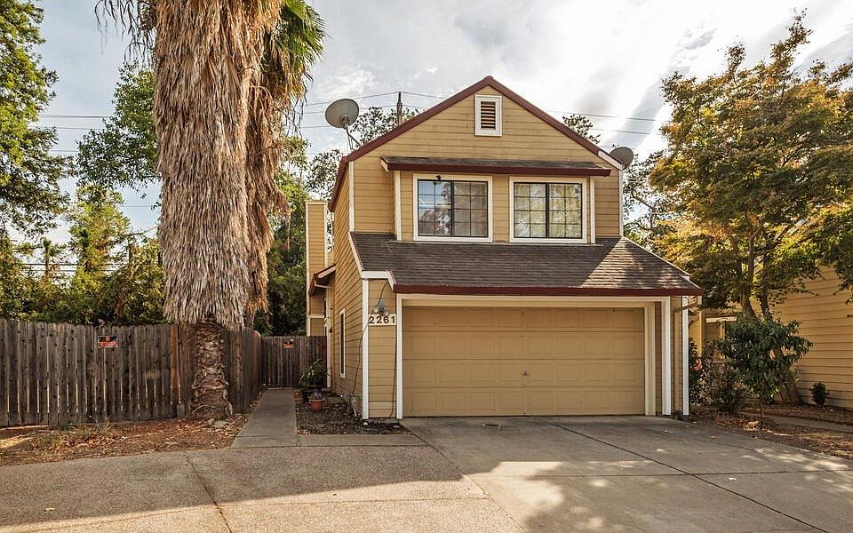 1st image of 2261 Sandcastle Way