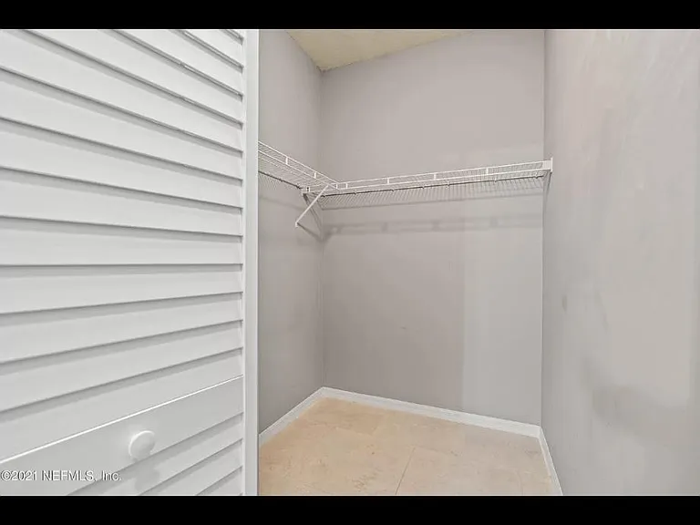 510 Florida Club Blvd — Photo 9