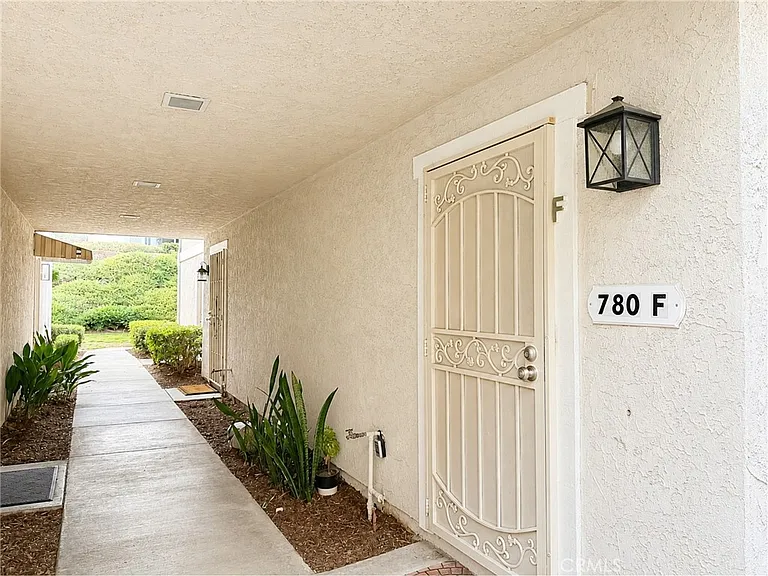780 Golden Springs Dr #F — Photo 2