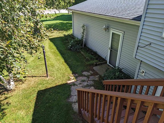 3rd image of 101 Anton Dr