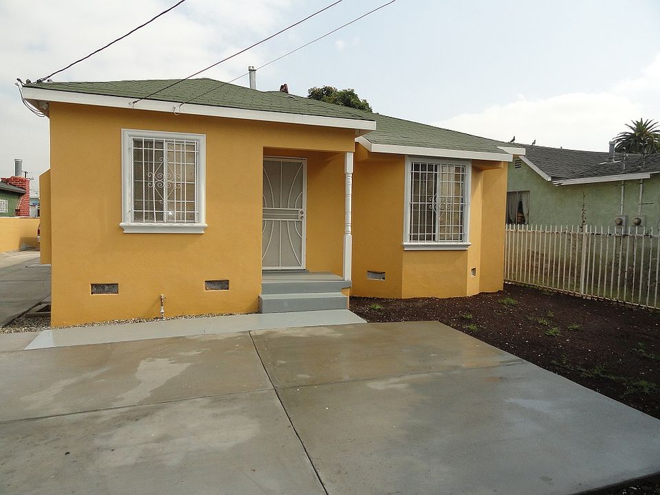 1st image of 1315 E 109th St