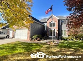 8505 Upland Ln N, Maple Grove, MN 55311