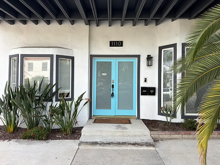 1110 Mira Mar Ave — Photo 30