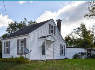 114 S 11th St, Belleville, IL 62220