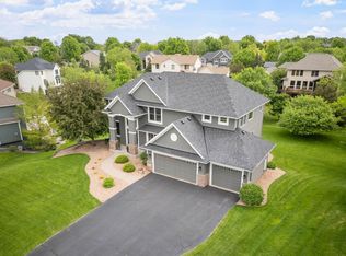 6820 Ruby Ln, Chanhassen, MN 55317