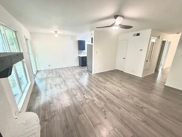 4 bed, 2.0 bath, 1415 sqft, $2,150 — Photo 2