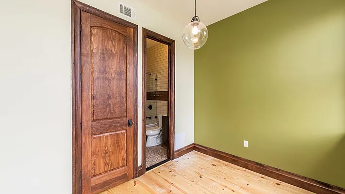 Rented by Nooklyn NYC LLC | media 27