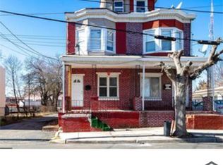 571 Roosevelt St, Trenton, NJ 08618