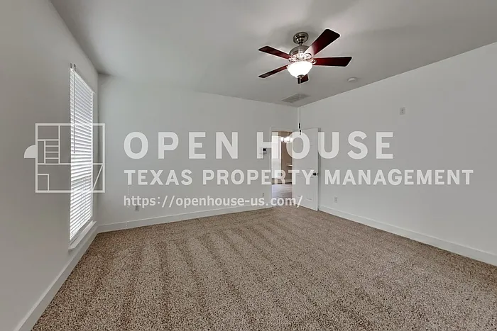 905 Hunter Ln — Photo 8