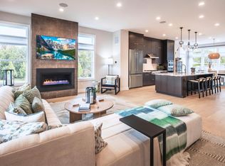 30 Linder Ct, Middletown, NJ 07748