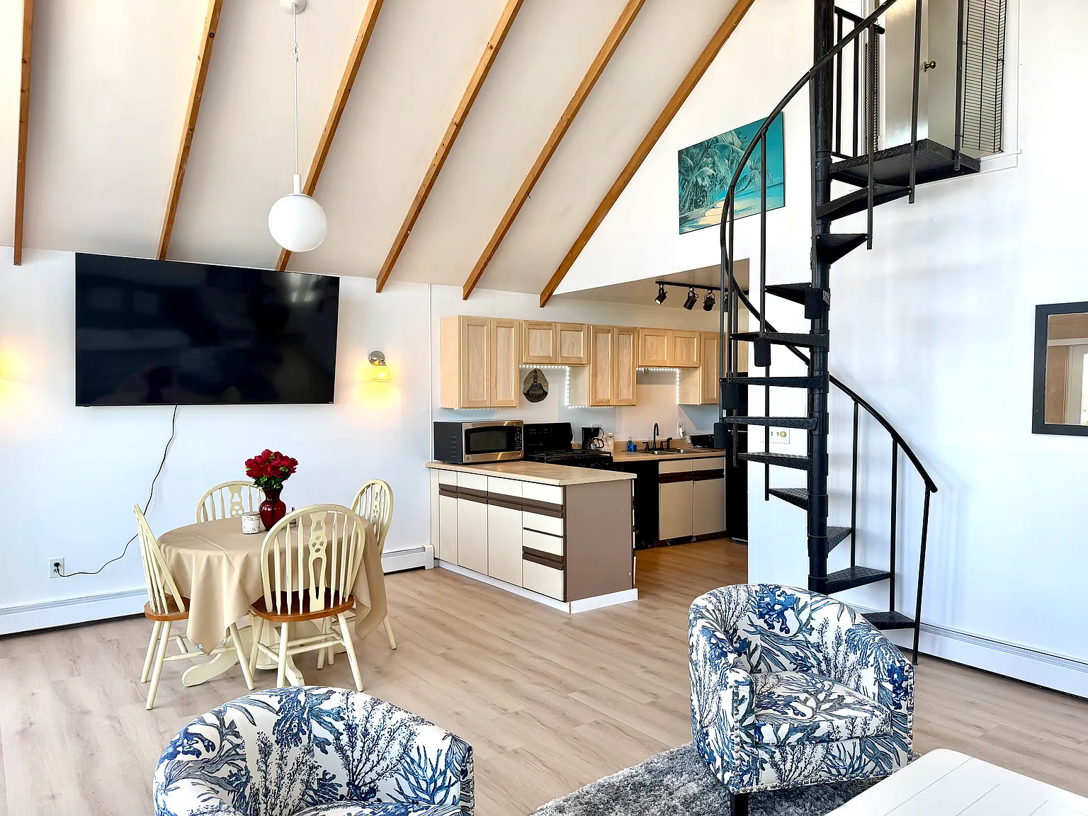 2 bed, $3,500 — Photo 3