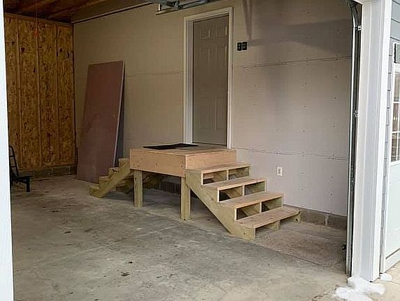 Entry into mudroom 
