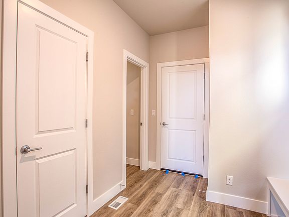 4th image of 4132 SE 77th Ave
