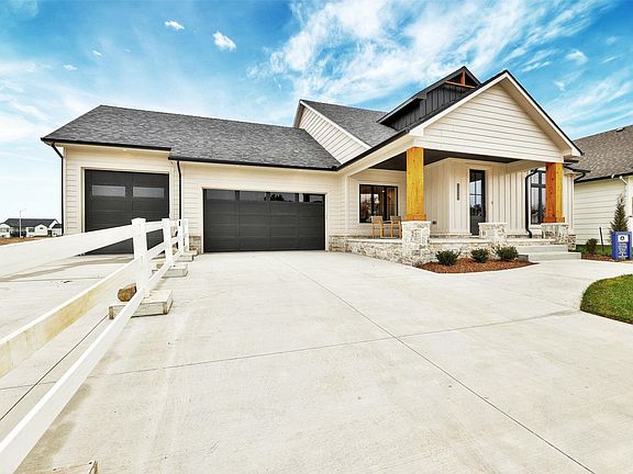 3rd image of 12333 E Woodspring Ct