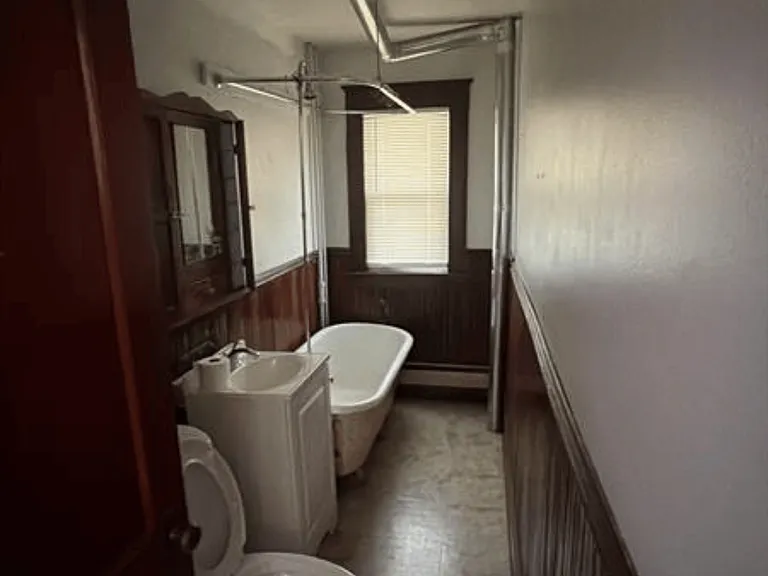 201 Waldo St #4 — Photo 6
