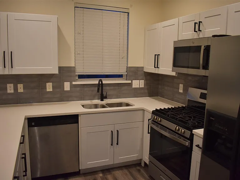 16048 Limestone Lake Dr — Photo 21