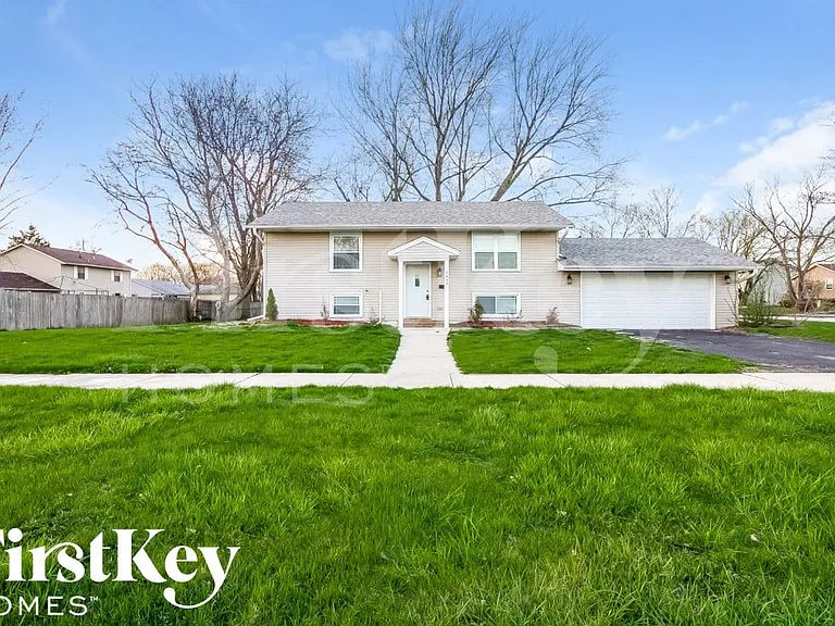 5434 Georgetown Dr — Photo 1