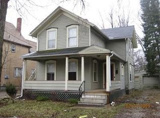 228 7th St, Elyria, OH 44035