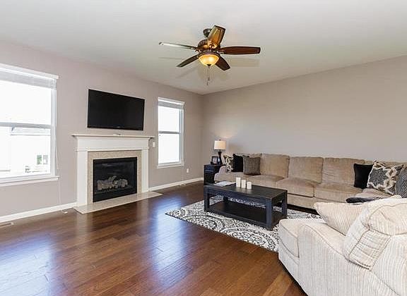 2nd image of 1635 Kennabrooke Ct