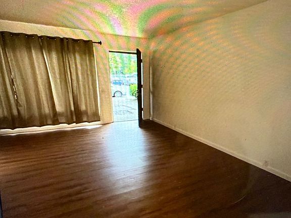 3rd image of 615 Rancheria Dr APT 2