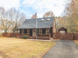 4009 McIlwaine Dr, North Dinwiddie, VA 23803