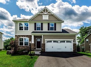 102 Brinan Fields Run, Manlius, NY 13104