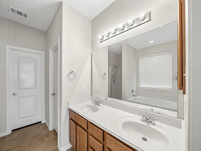2861 Laurel Oak Dr — Photo 21