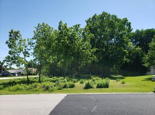 Omro Rd #1, Oshkosh, WI 54904