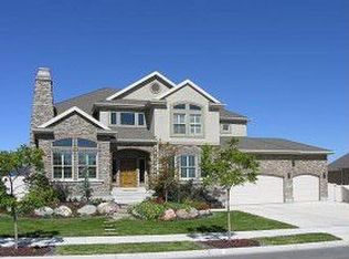 3076 W Uinta Pines Cir, South Jordan, UT 84095