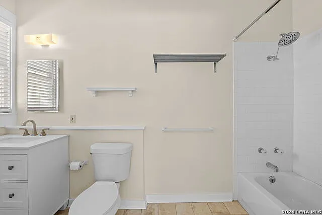 217 Castillo Ave #3 — Photo 10