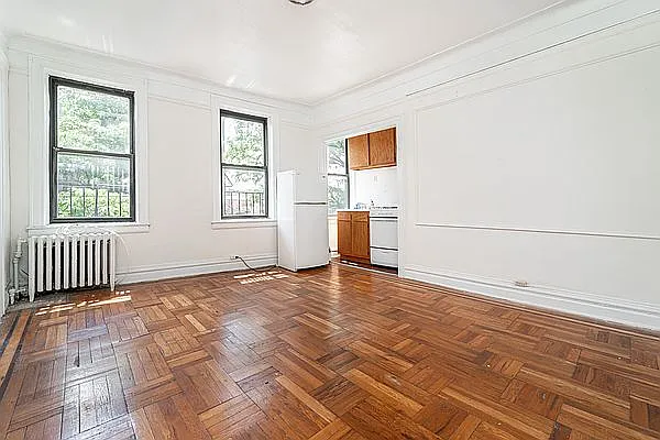 Rented by Modern Spaces | media 10