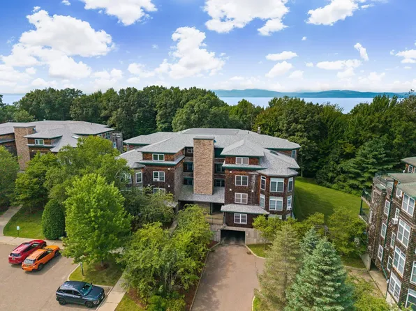 55 Claire Pointe Road, Burlington, VT 05401